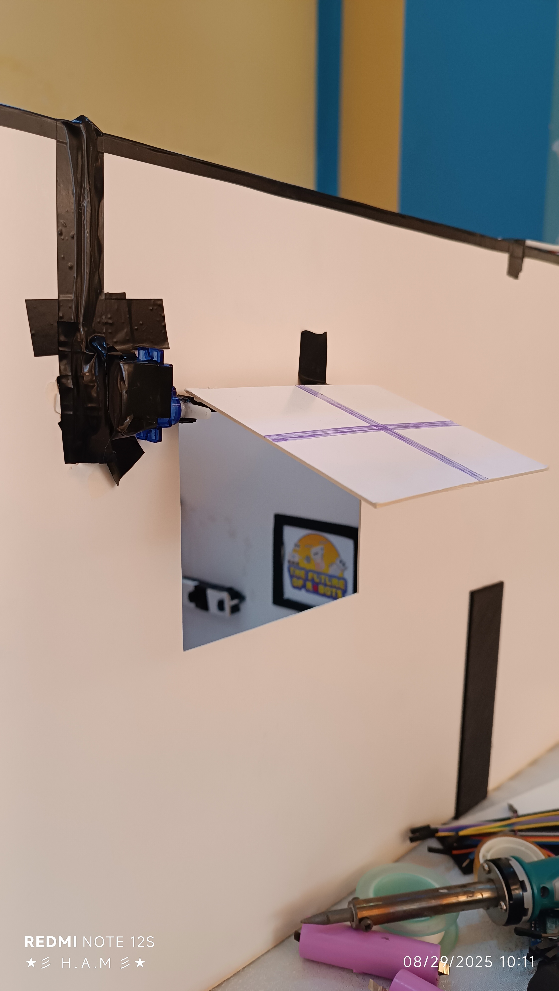 نمذجة ثلاثية الأبعاد لهيكل روبوت